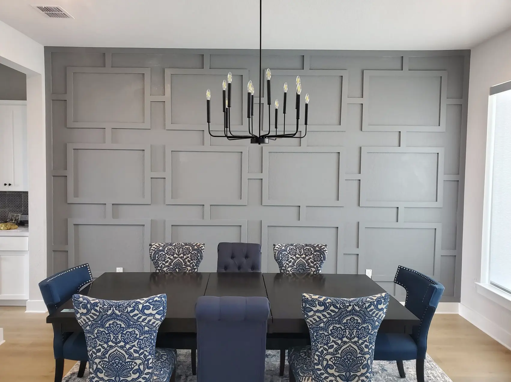 Elegant Dining Room Accent Wall
